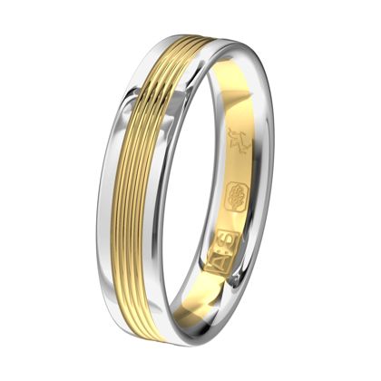 De geelgouden baan is voorzien van fijne lijntjes en wordt aan beide zijden omringd door glanzende Argentium banen.