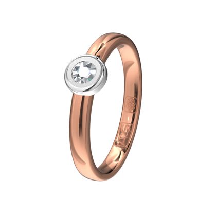 Een schitterende rosegouden solitair ring met witgouden schotelzetting waarin onze diamantzetters een briljant hebben geplaatst van 0,15 ct.